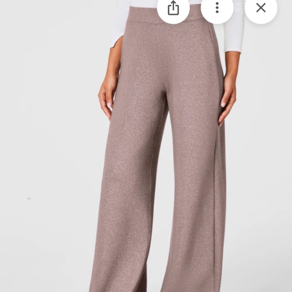 SPANX Airessentials Shimmer Wide Leg - Picture 2 of 7